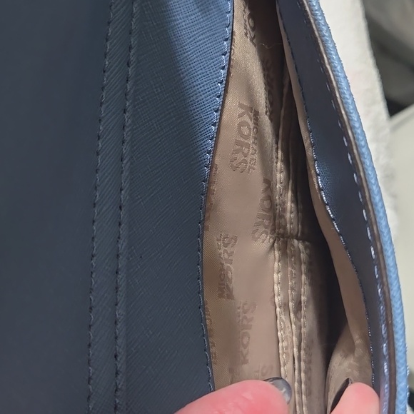 Michael Kors light blue tote - Picture 4 of 4